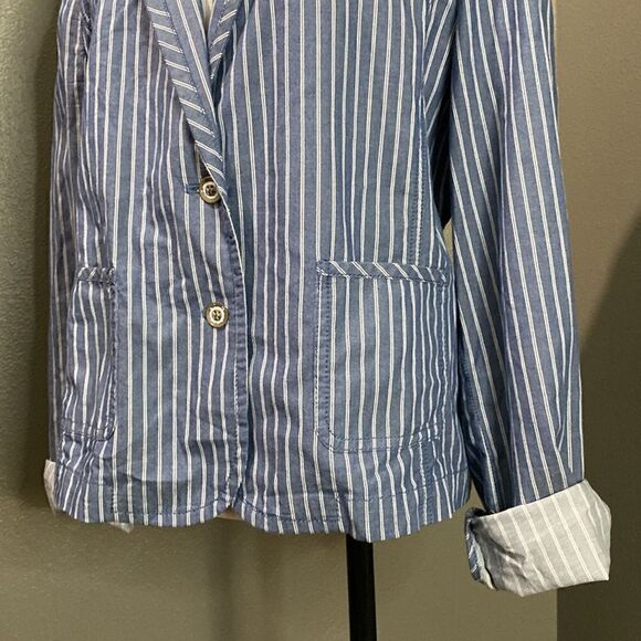 Caslon Blazer Light Weight Jacket Blue White Striped Two Button - Picture 3 of 12